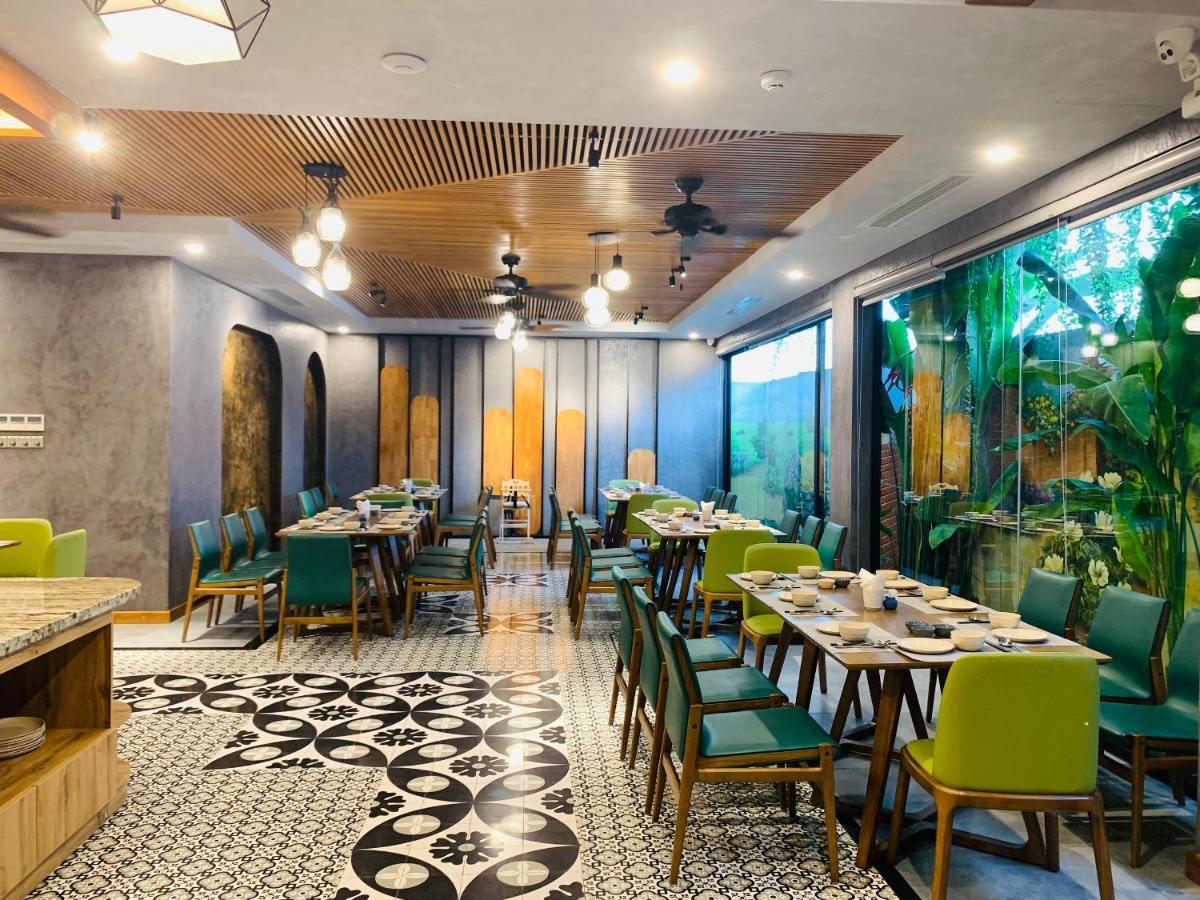 Chi House Danang Hotel And Apartment Buitenkant foto